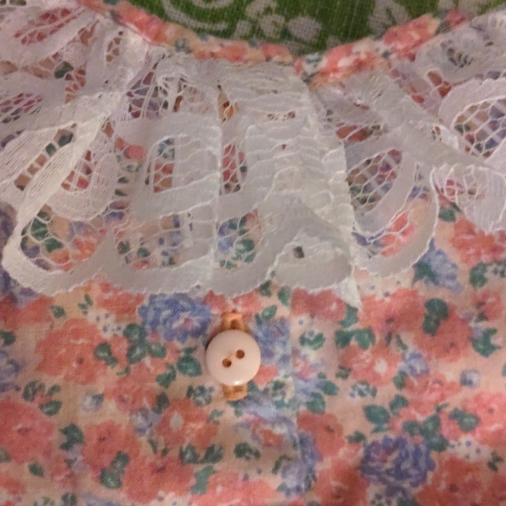 Allison Ann‎ vintage floral and lace romper cottage core - Picture 6 of 6